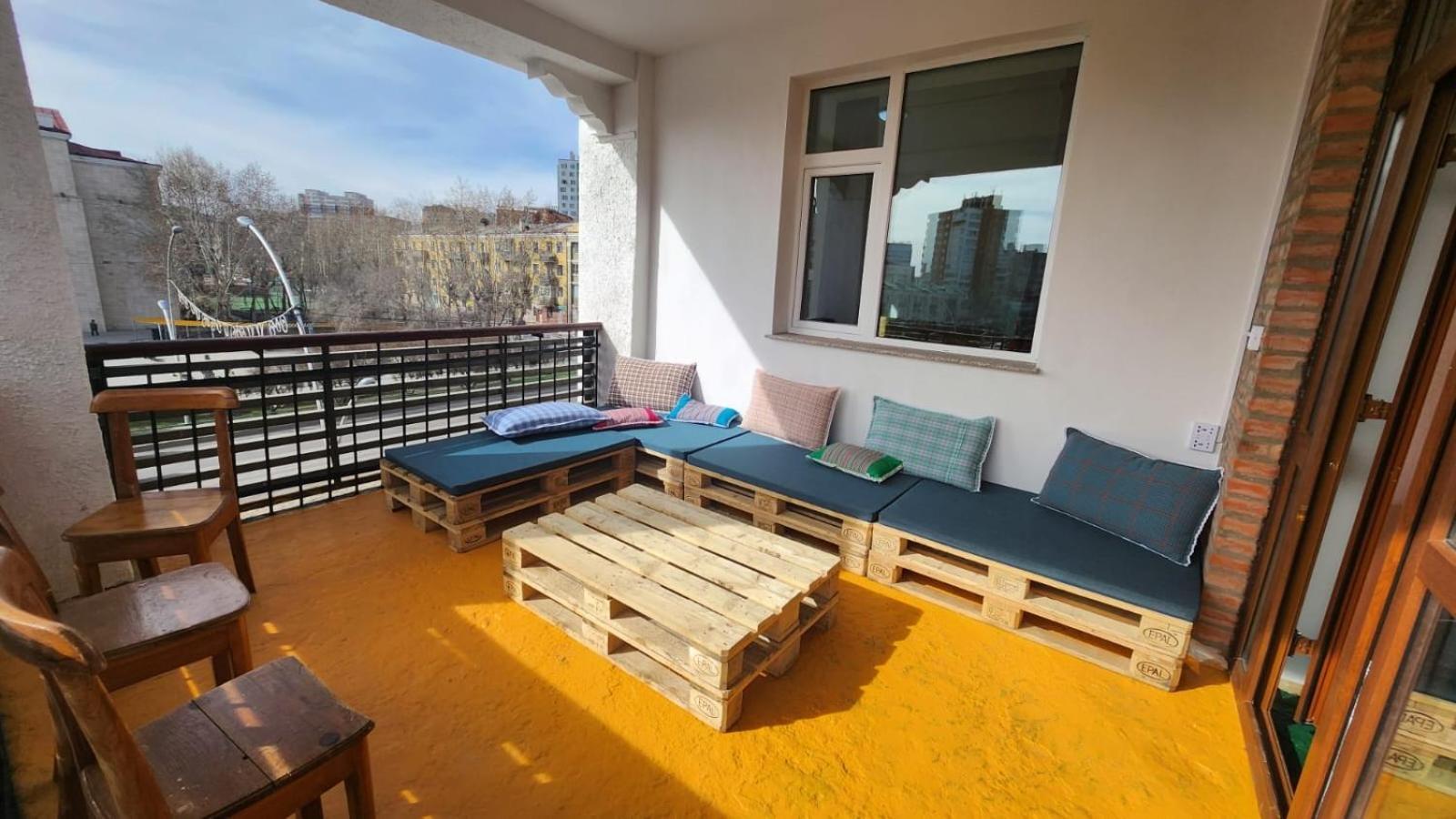 Ulaanbaatar Hostel ภายนอก รูปภาพ