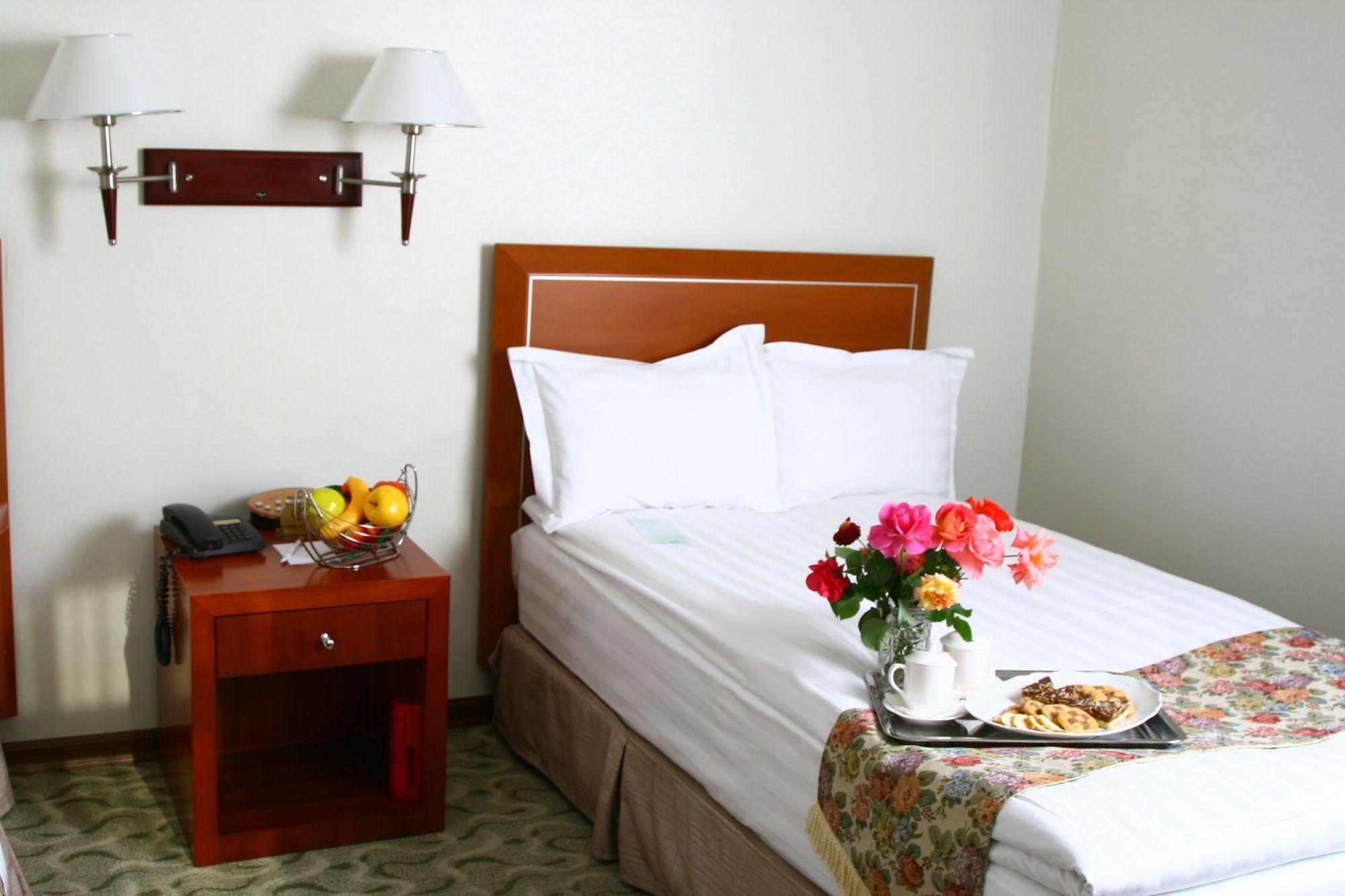 Ulaanbaatar Hostel ภายนอก รูปภาพ