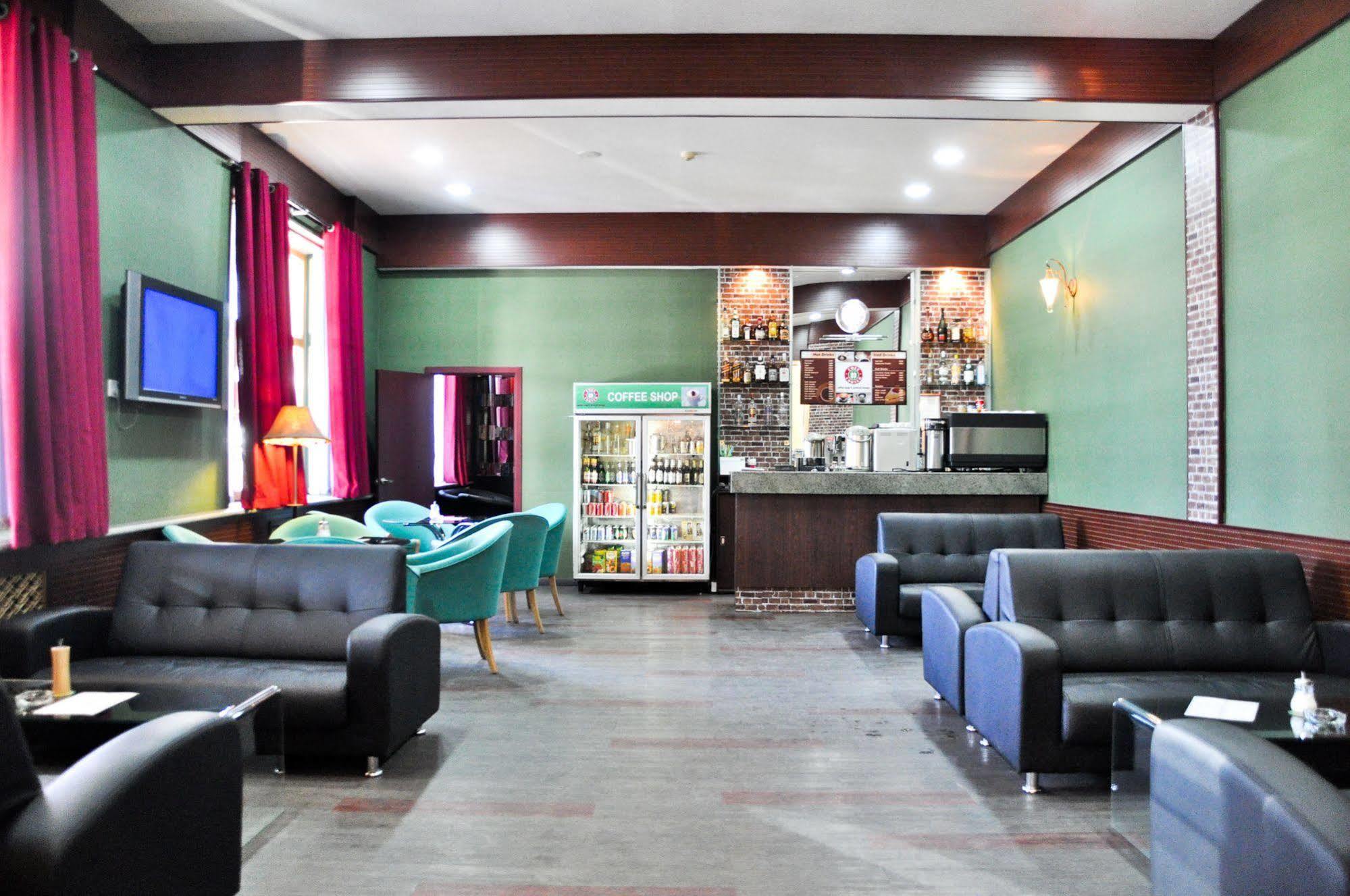Ulaanbaatar Hostel ภายนอก รูปภาพ